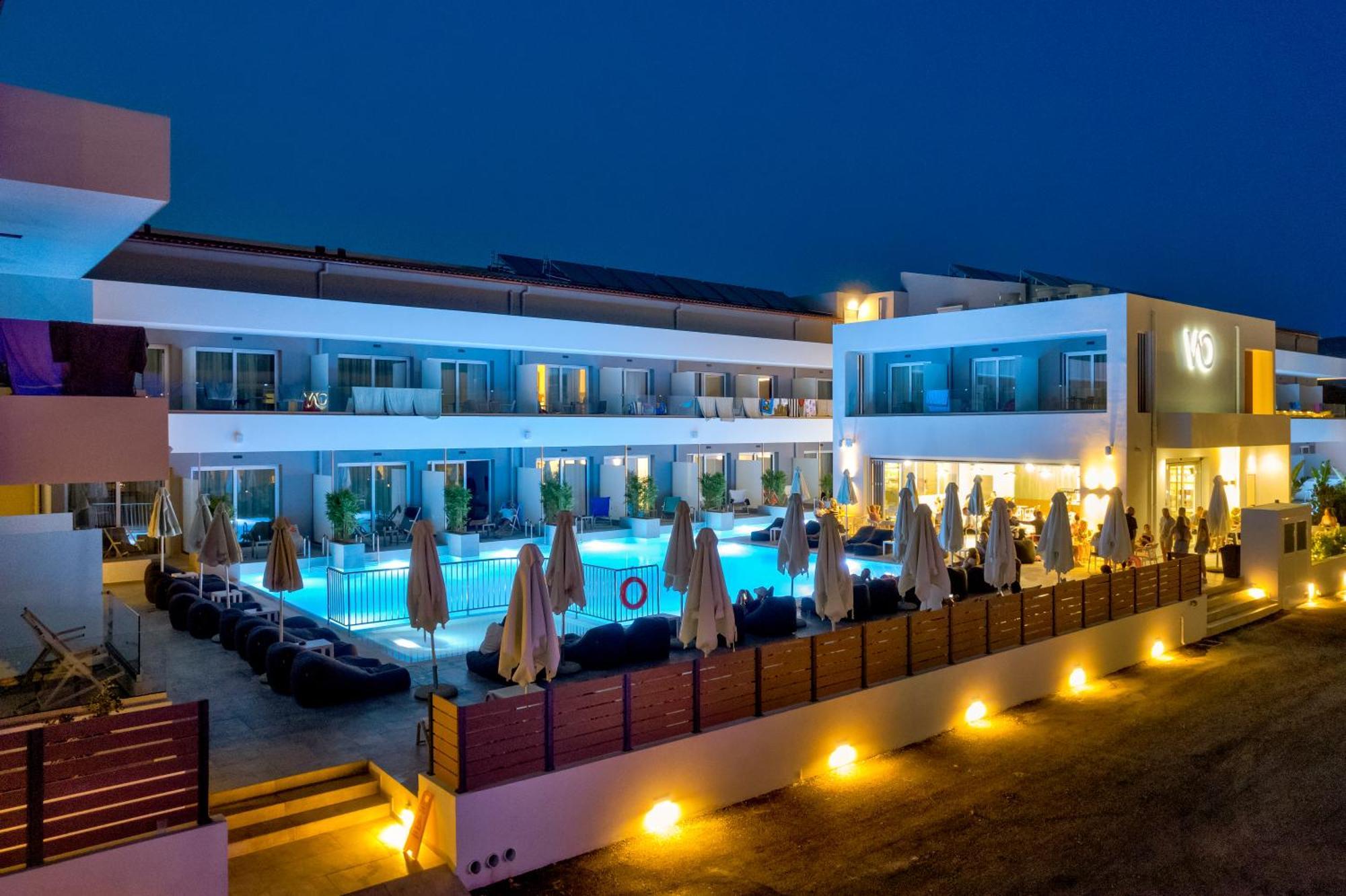 White Olive Premium Laganas Hotel Ngoại thất bức ảnh