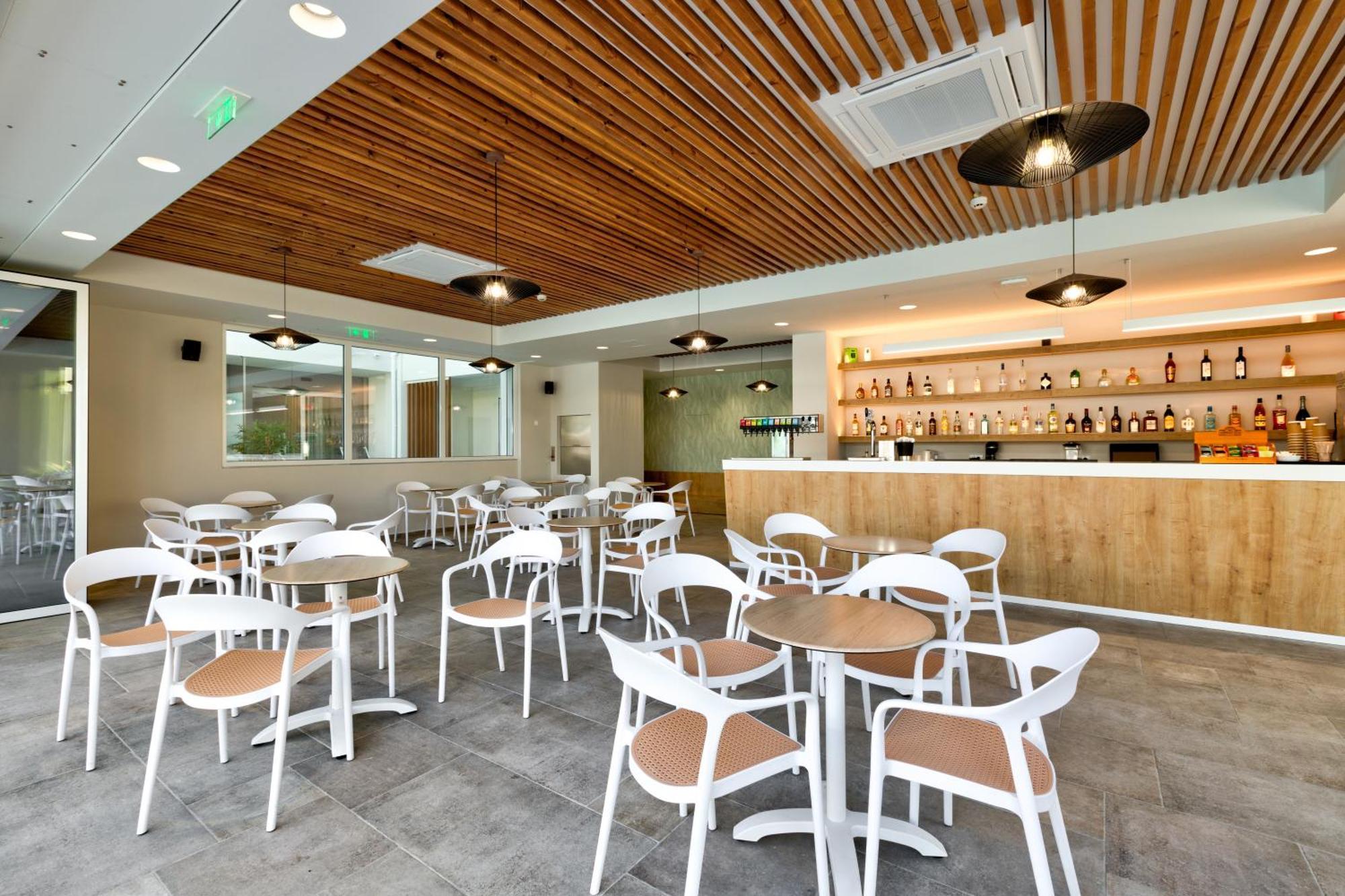 White Olive Premium Laganas Hotel Ngoại thất bức ảnh