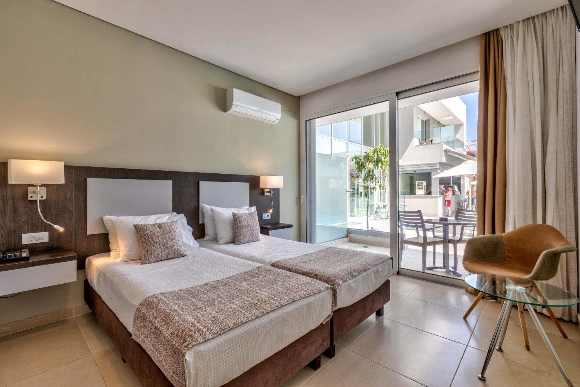White Olive Premium Laganas Hotel Ngoại thất bức ảnh
