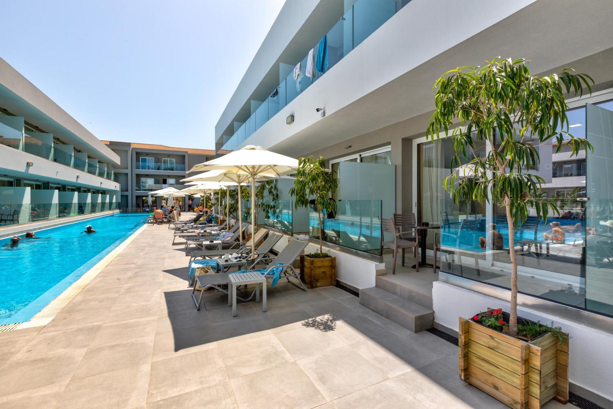 White Olive Premium Laganas Hotel Ngoại thất bức ảnh