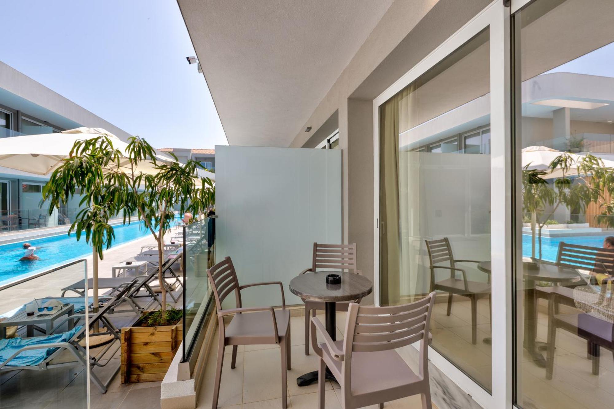 White Olive Premium Laganas Hotel Ngoại thất bức ảnh